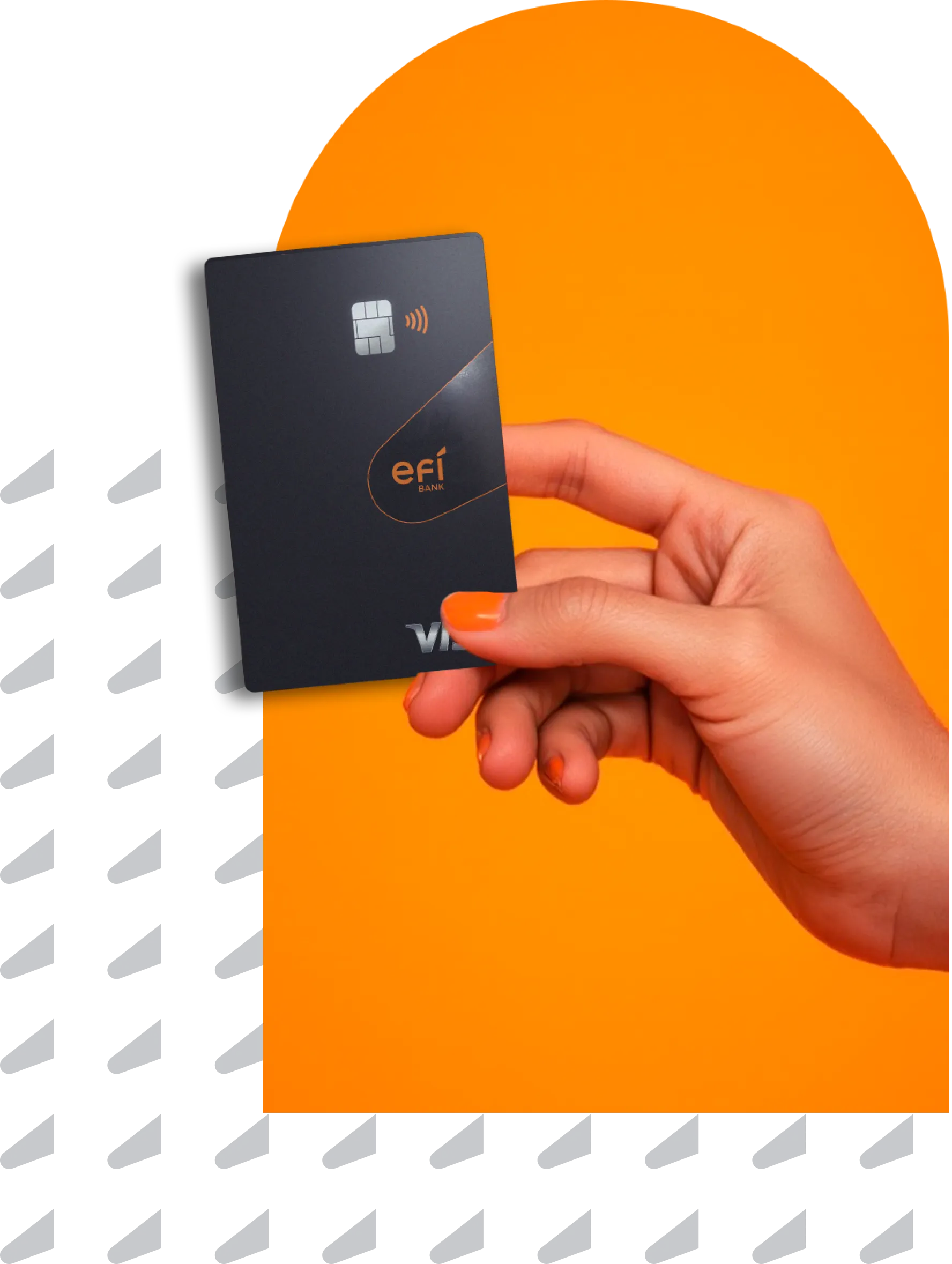 Uma mão segurando cartão de crédito Efí Bank